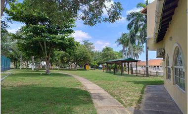 Casa en el Poblado Campestre Santo (Riomar)