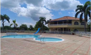 Casa en el Poblado Campestre Santo (Riomar)