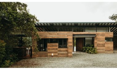 Se Vende Casa Finca en Envigado