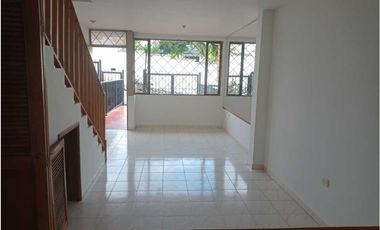 Casa Urbana a la Venta en La Mesa Cundi