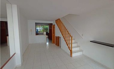 Casa Urbana a la Venta en La Mesa Cundi
