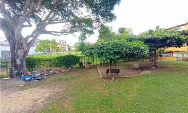 Casa Urbana a la Venta en La Mesa Cundi
