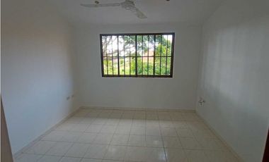 Casa Urbana a la Venta en La Mesa Cundi