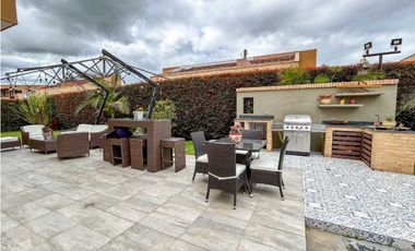 SE VENDE CASA CAJICA