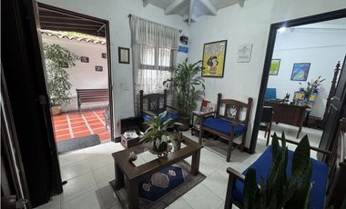 Venta Casa Independiente Poblado Aguacatala 2 por Eafit