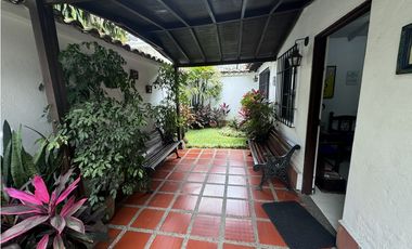 Venta Casa Independiente Poblado Aguacatala 2 por Eafit