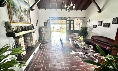 Venta Casa Independiente Poblado Aguacatala 2 por Eafit