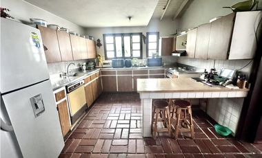 Venta Casa Independiente Poblado Aguacatala 2 por Eafit