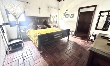 Venta Casa Independiente Poblado Aguacatala 2 por Eafit