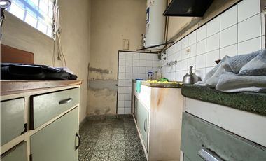 MÉXICO 6484, entre Roma e Islas Malvinas, Isidro Casanova