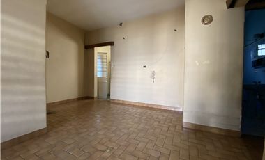 MÉXICO 6484, entre Roma e Islas Malvinas, Isidro Casanova