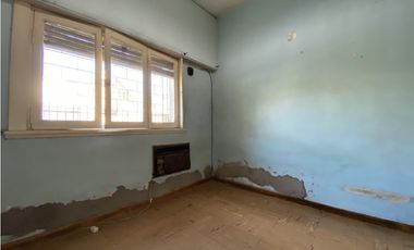 MÉXICO 6484, entre Roma e Islas Malvinas, Isidro Casanova