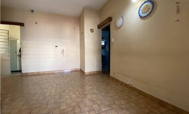 MÉXICO 6484, entre Roma e Islas Malvinas, Isidro Casanova