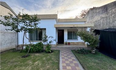 Venta casa centro paso del rey Apto cred hip
