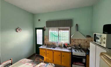 Venta casa centro paso del rey Apto cred hip