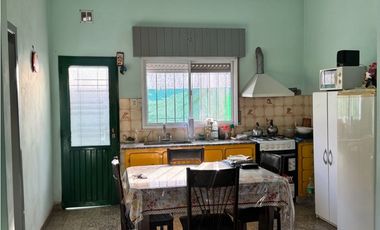 Venta casa centro paso del rey Apto cred hip