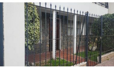 PH al Frente Con Pileta y Quincho