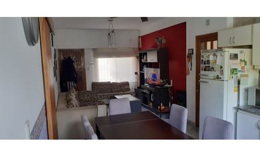 PH al Frente Con Pileta y Quincho