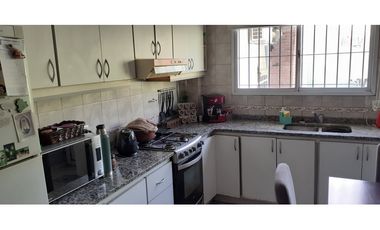 PH al Frente Con Pileta y Quincho