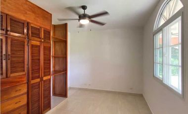 VENDO CASA EN SANTA CLARA