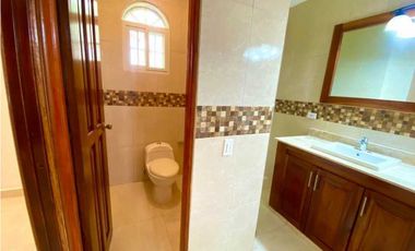 VENDO CASA EN SANTA CLARA