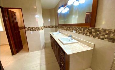 VENDO CASA EN SANTA CLARA