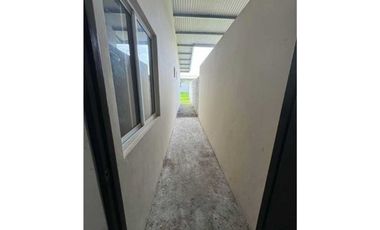 ALQUILO DUPLEX SIN MUEBLES BAGALA