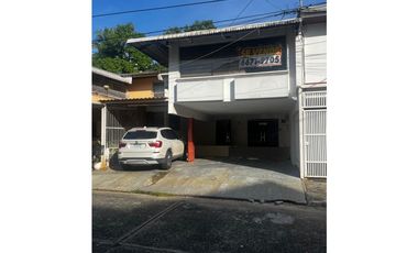 VENTA CASA PARQUE LEFEVRE / OFICINA LOCAL COMERCIAL