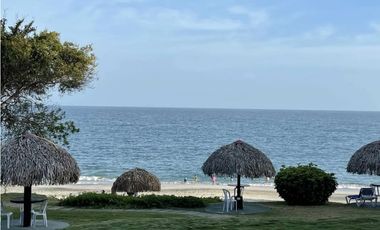 VENDO HERMOSO APARTAMENTO FRENTE AL MAR EN RO HATO!!!!