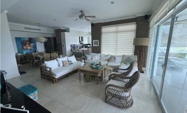 VENDO HERMOSO APARTAMENTO FRENTE AL MAR EN RO HATO!!!!