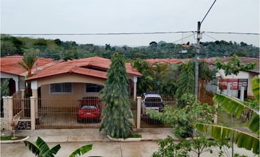 SEA CONFIABLE VENDE CASA EN BRISAS DEL GOLF, ARRAIJN