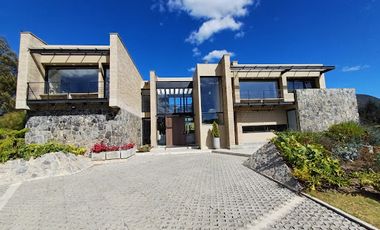 VENTA de CASAS en LA CALERA