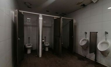 ESTUPENDO LOCAL COMERCIAL / APOQUINDO/ VECINAL