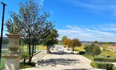 Excelentes terrenos en el desarrollo Las Campanas