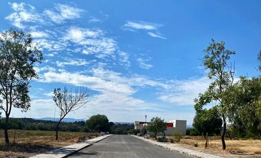 Excelentes terrenos en el desarrollo Las Campanas