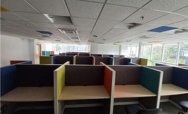 EDIFICIO EN ARRIENDO, CALLE 127 USAQUEN