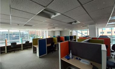 EDIFICIO EN ARRIENDO, CALLE 127 USAQUEN