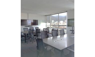 SE ARRIENDA  OFICINA EDIFICIO TORRE 104