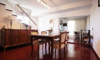 EN VENTA CASA PLANTA ALTA CALLE ALEM 3 DORMITORIOS