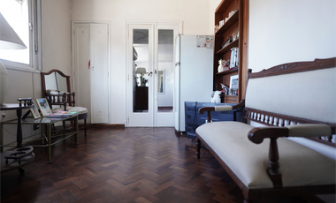 EN VENTA CASA PLANTA ALTA CALLE ALEM 3 DORMITORIOS