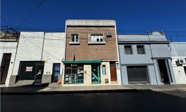 EN VENTA CASA PLANTA ALTA CALLE ALEM 3 DORMITORIOS