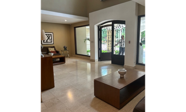 ALQUILO APARTAMENTO PH AMADOR HEIGHTS AMOBLADO
