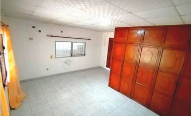 VENDO CASA CON AMPLIO TERRENO DE 1000 MTS 2, EN SAN ANTONIO!!!