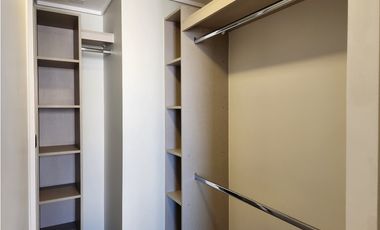 ARRIENDO METRO TOESCA / EJERCITO / CLAUDIO GAY