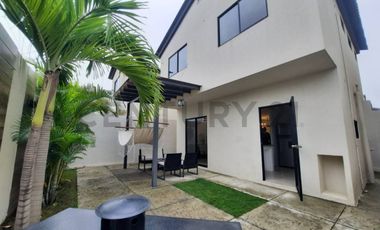 Venta Casa en Urbanización Los Prados.