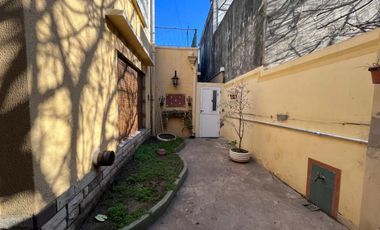 Departamento Tipo Casa en venta en Lanus Este