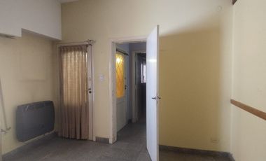 Departamento Tipo Casa en venta en Lanus Este