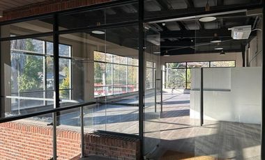 Local comercial 118 m2 en Strip Center en Los Trapenses.