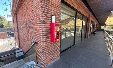 Local Comercial de 117 MT2 en Segundo Piso.