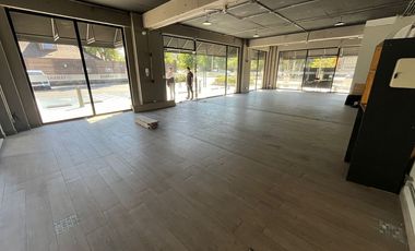 Espectacular Local Comercial en Strip Center Los Trapenses